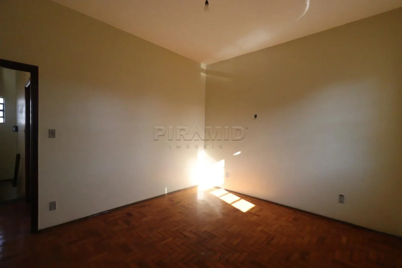 Alugar Casa / Padr&atilde;o em Ribeir&atilde;o Preto R$ 5.500,00 - Foto 40