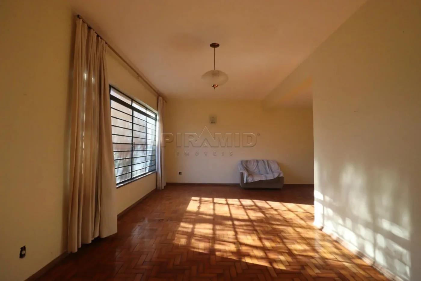 Alugar Casa / Padr&atilde;o em Ribeir&atilde;o Preto R$ 5.500,00 - Foto 1