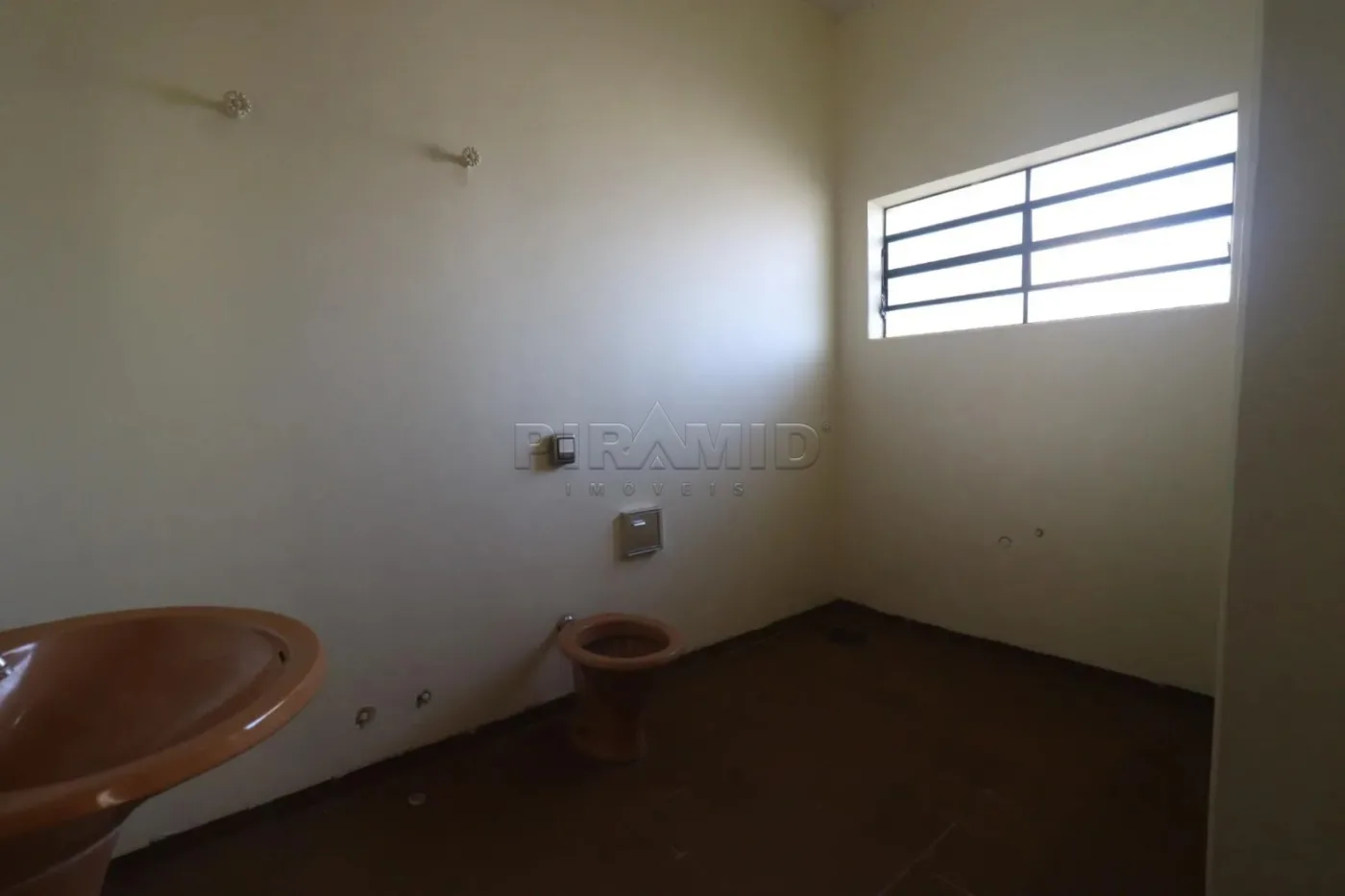 Alugar Casa / Padr&atilde;o em Ribeir&atilde;o Preto R$ 5.500,00 - Foto 13