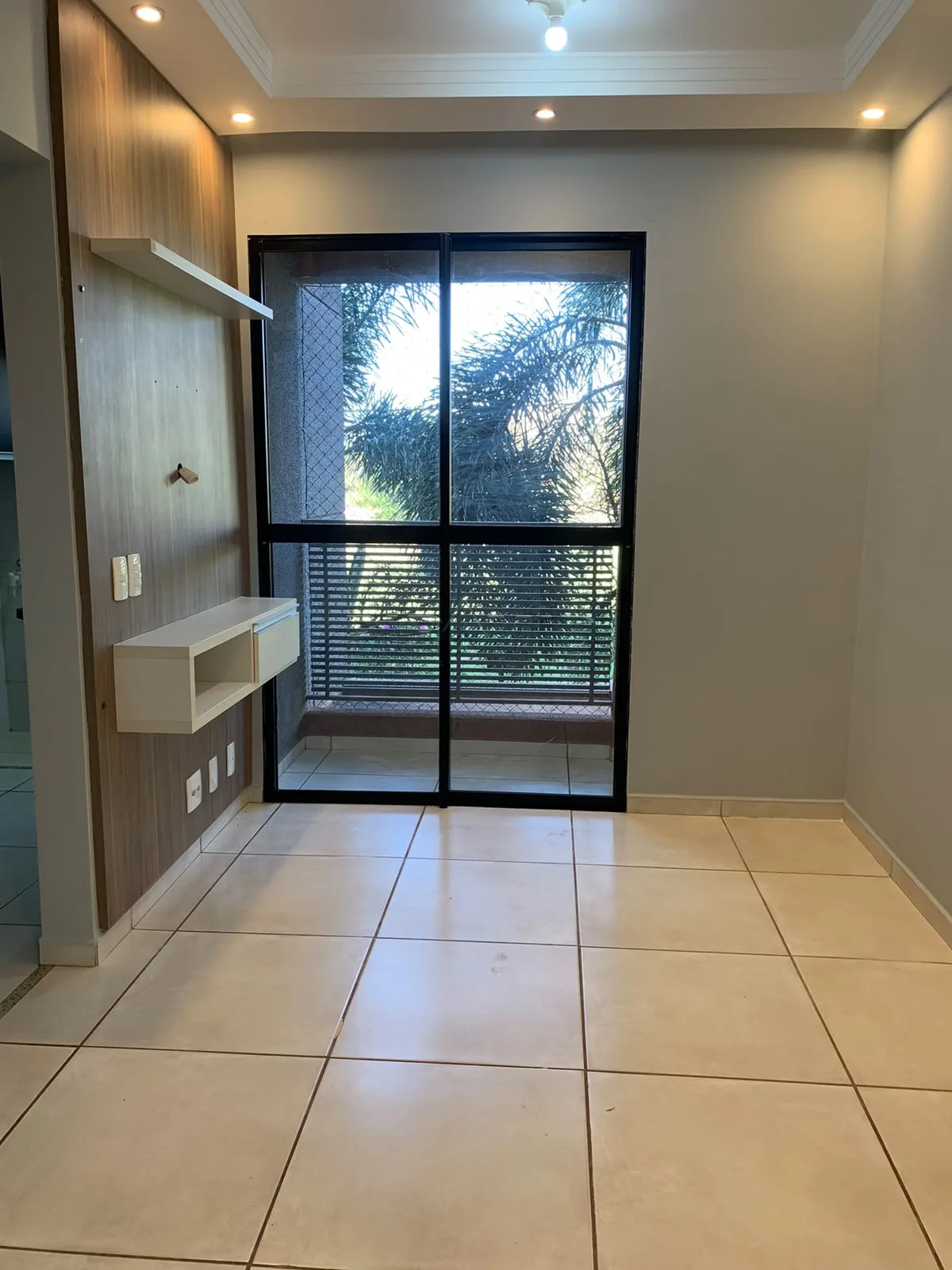 Alugar Apartamento / Padr&atilde;o em Bonfim Paulista R$ 1.100,00 - Foto 1