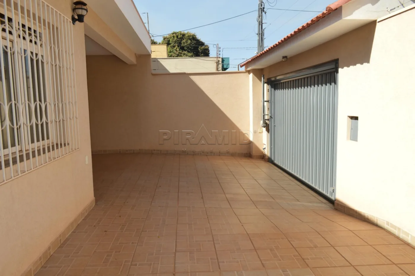 Alugar Casa / Padr&atilde;o em Ribeir&atilde;o Preto R$ 10.000,00 - Foto 2
