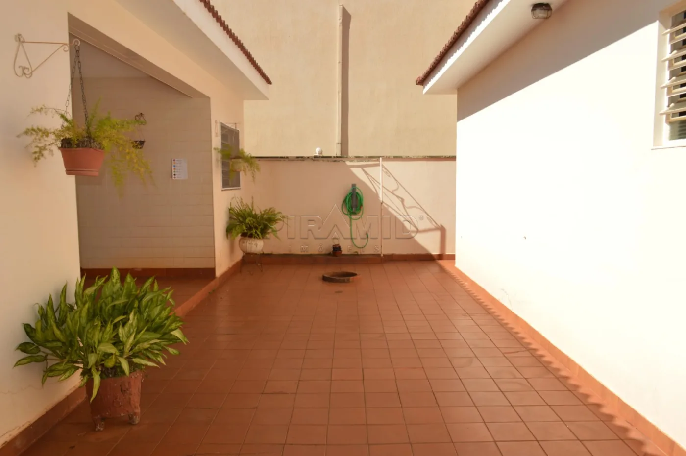 Alugar Casa / Padr&atilde;o em Ribeir&atilde;o Preto R$ 10.000,00 - Foto 24