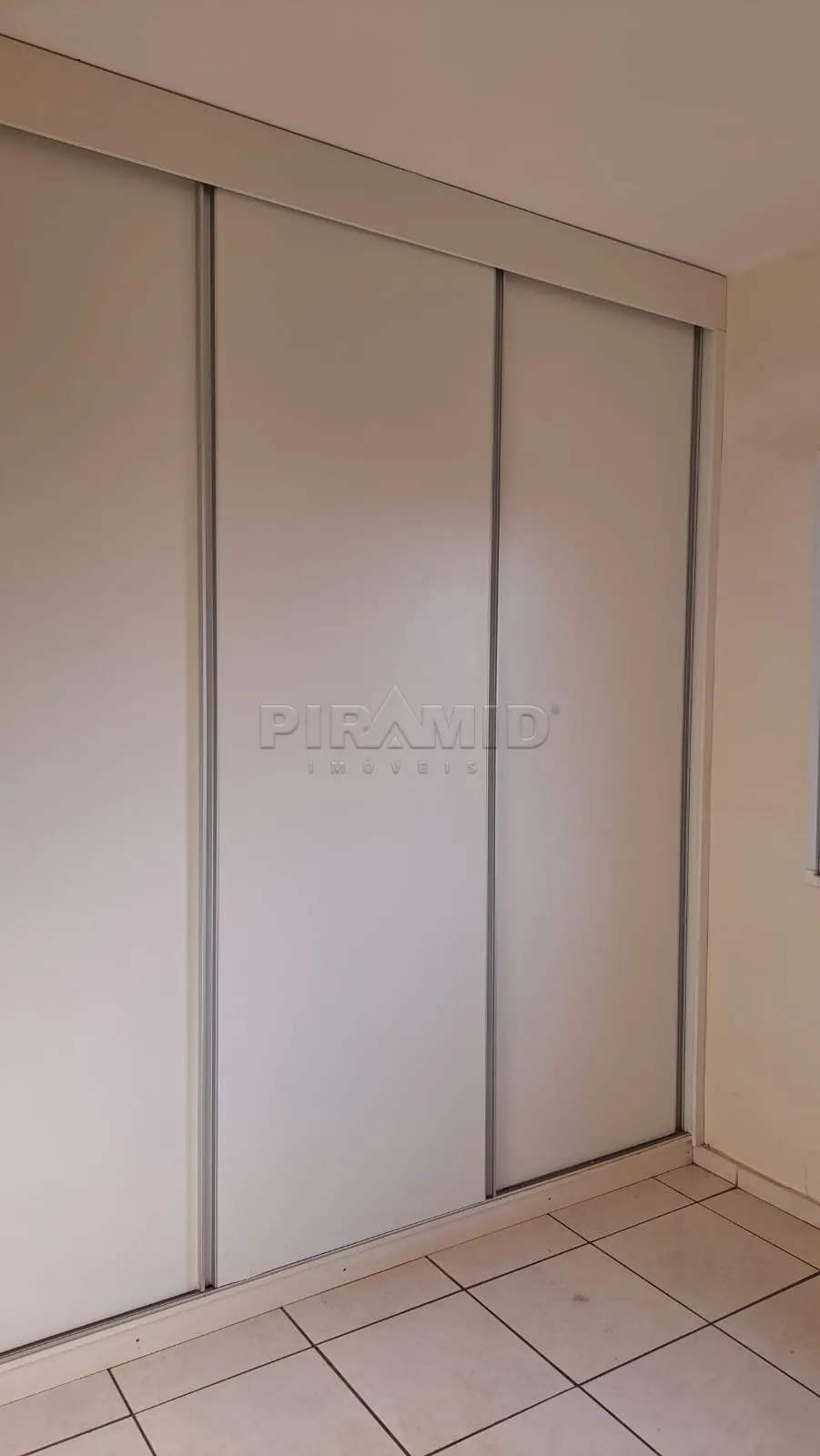 Comprar Apartamento / Padr&atilde;o em Ribeir&atilde;o Preto R$ 200.000,00 - Foto 4