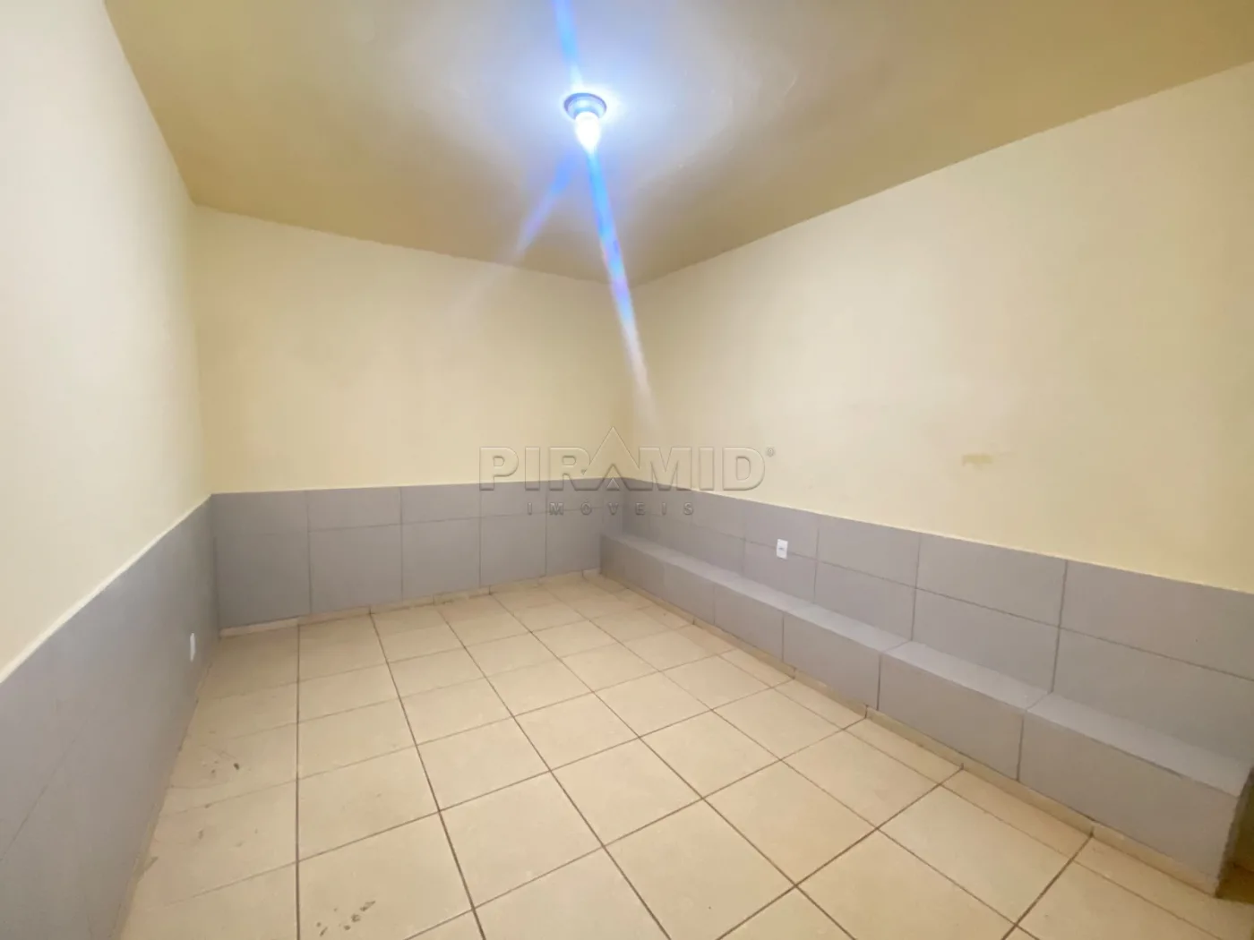 Alugar Casa / Padr&atilde;o em Ribeir&atilde;o Preto R$ 2.200,00 - Foto 18