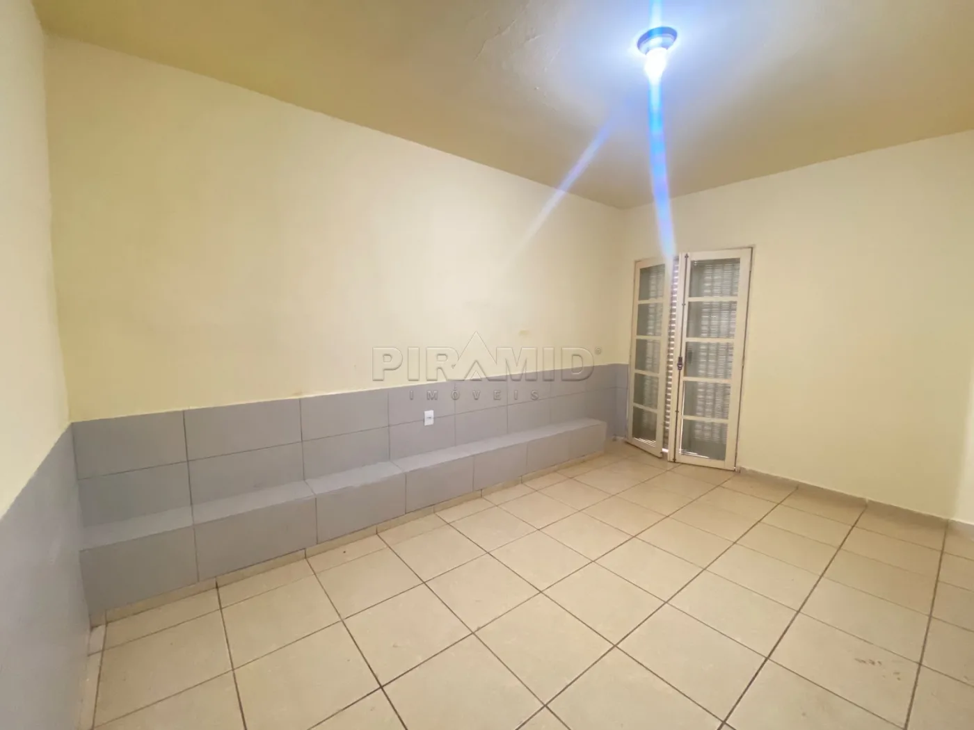 Alugar Casa / Padr&atilde;o em Ribeir&atilde;o Preto R$ 2.200,00 - Foto 19