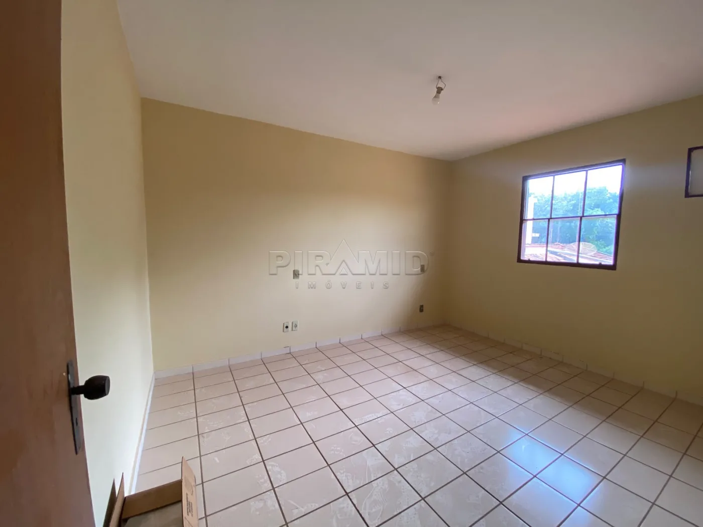Alugar Casa / Padr&atilde;o em Ribeir&atilde;o Preto R$ 3.000,00 - Foto 18