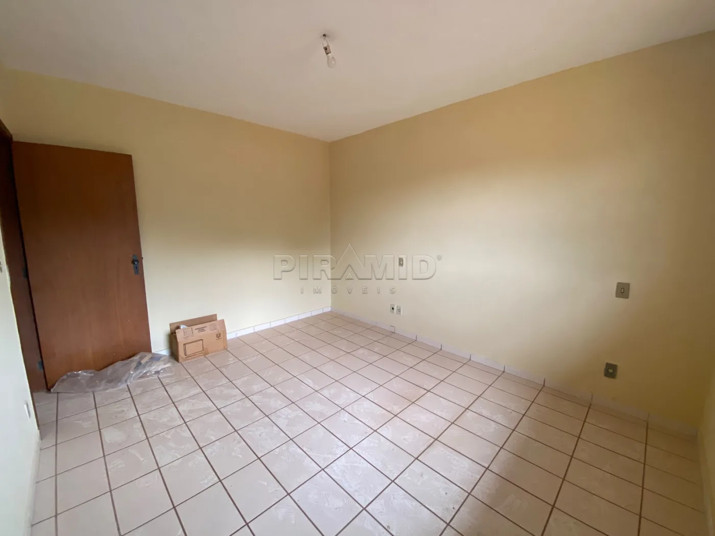 Alugar Casa / Padr&atilde;o em Ribeir&atilde;o Preto R$ 3.000,00 - Foto 20