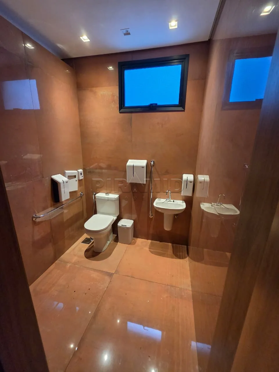 Alugar Comercial / Ponto Comercial em Ribeir&atilde;o Preto R$ 36.000,00 - Foto 5