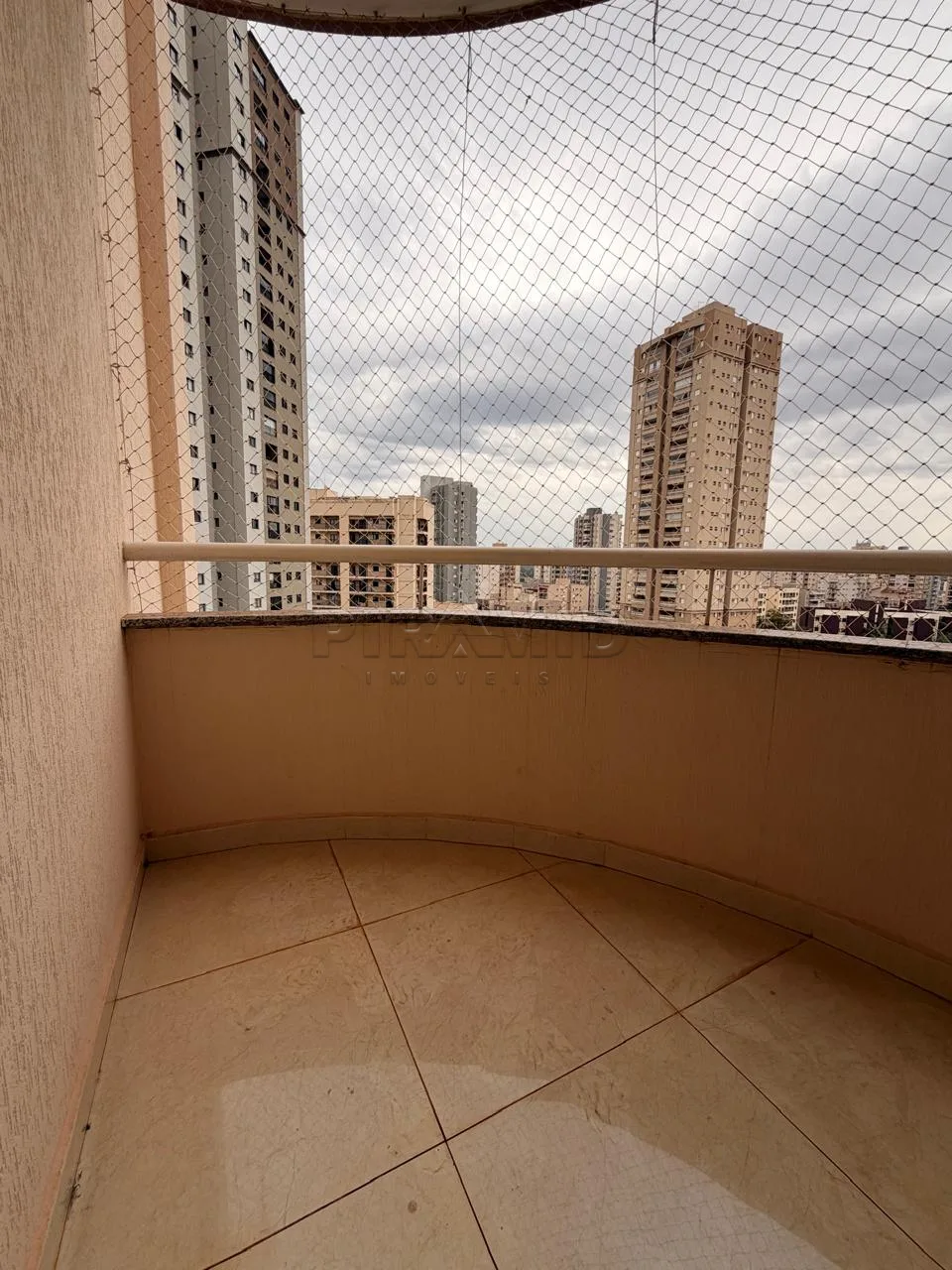 Alugar Apartamento / Padr&atilde;o em Ribeir&atilde;o Preto R$ 1.800,00 - Foto 3