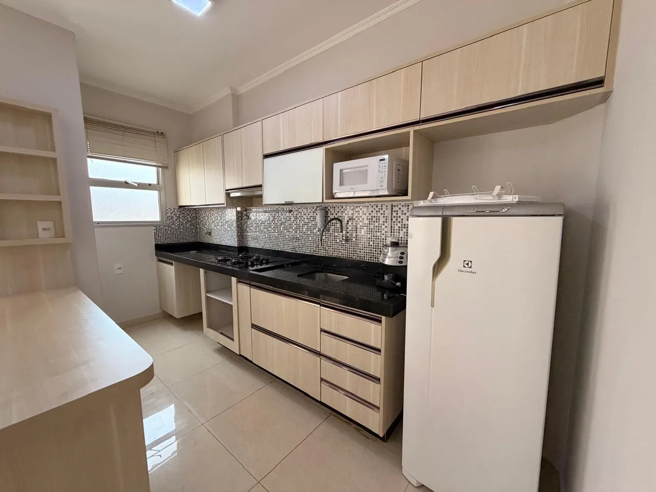 Alugar Apartamento / Padr&atilde;o em Ribeir&atilde;o Preto R$ 1.800,00 - Foto 4