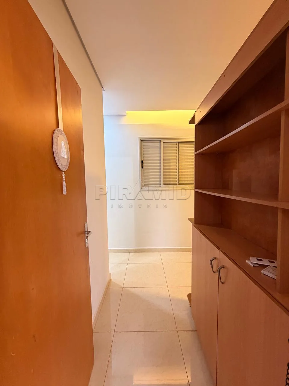 Alugar Apartamento / Padr&atilde;o em Ribeir&atilde;o Preto R$ 1.800,00 - Foto 10