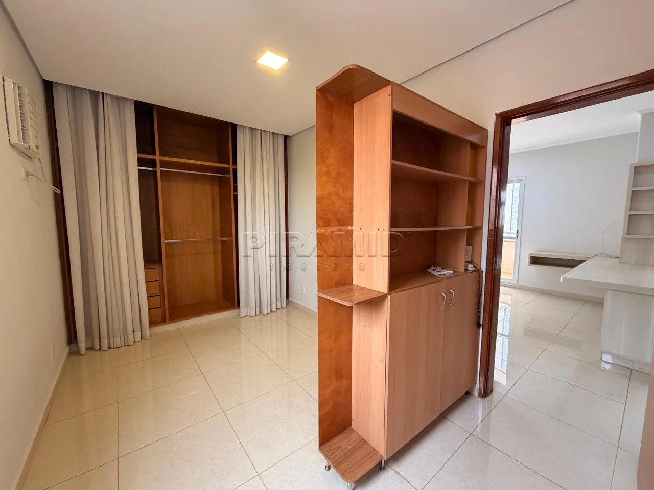 Alugar Apartamento / Padr&atilde;o em Ribeir&atilde;o Preto R$ 1.800,00 - Foto 11
