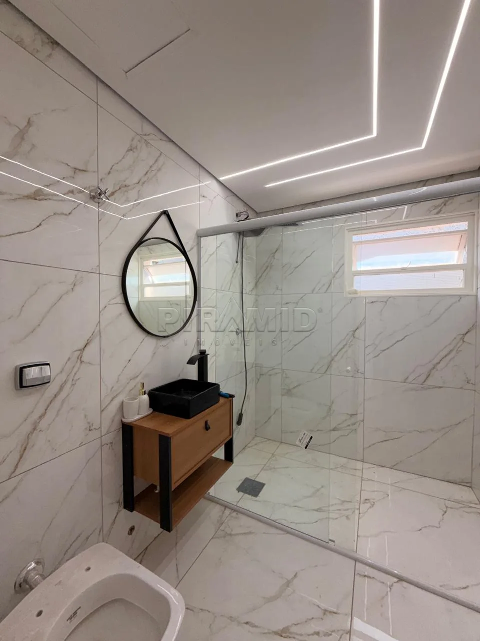 Alugar Apartamento / Padr&atilde;o em Ribeir&atilde;o Preto R$ 1.587,00 - Foto 18