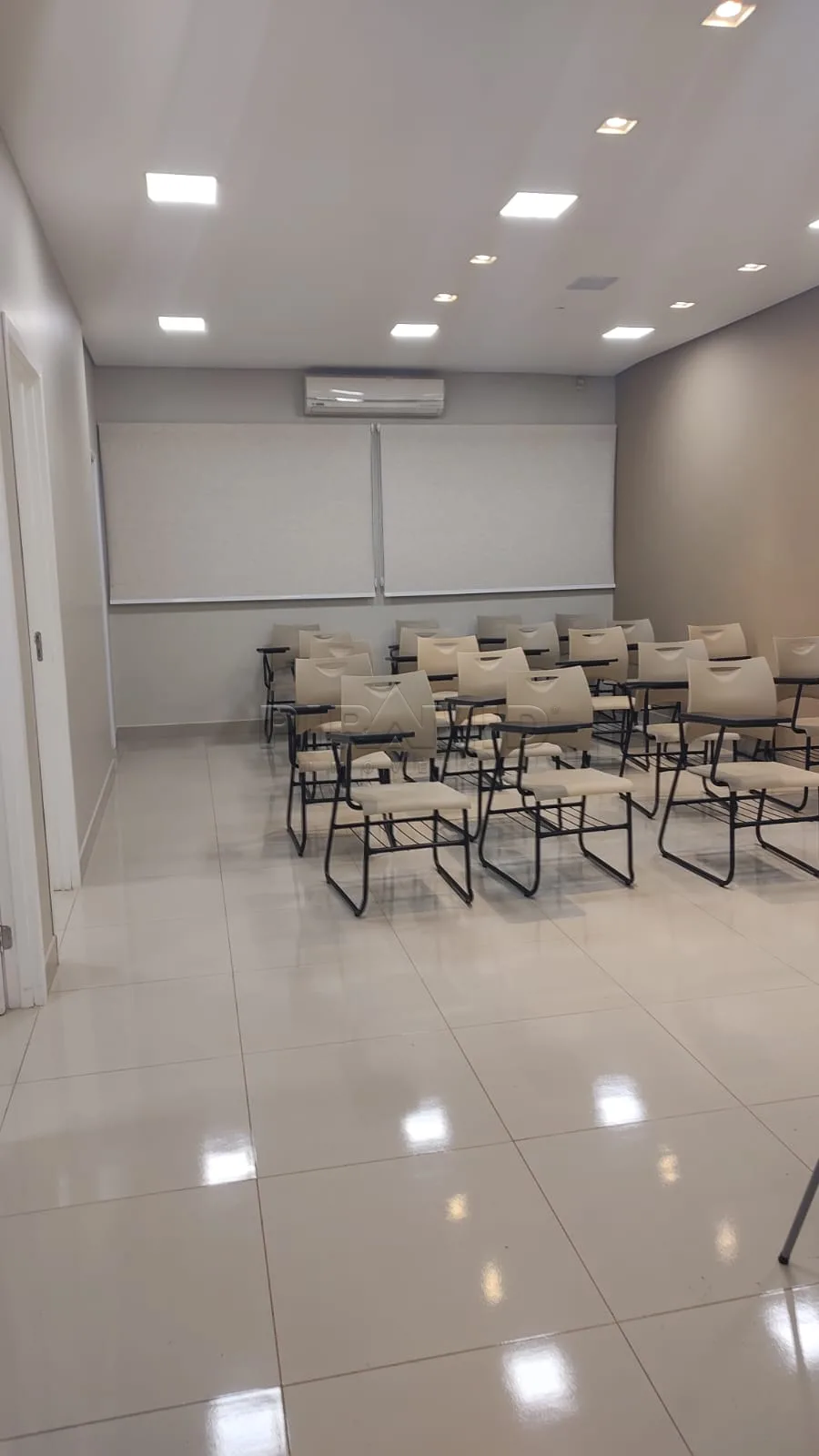 Alugar Comercial / Sal&atilde;o em Ribeir&atilde;o Preto R$ 5.500,00 - Foto 1