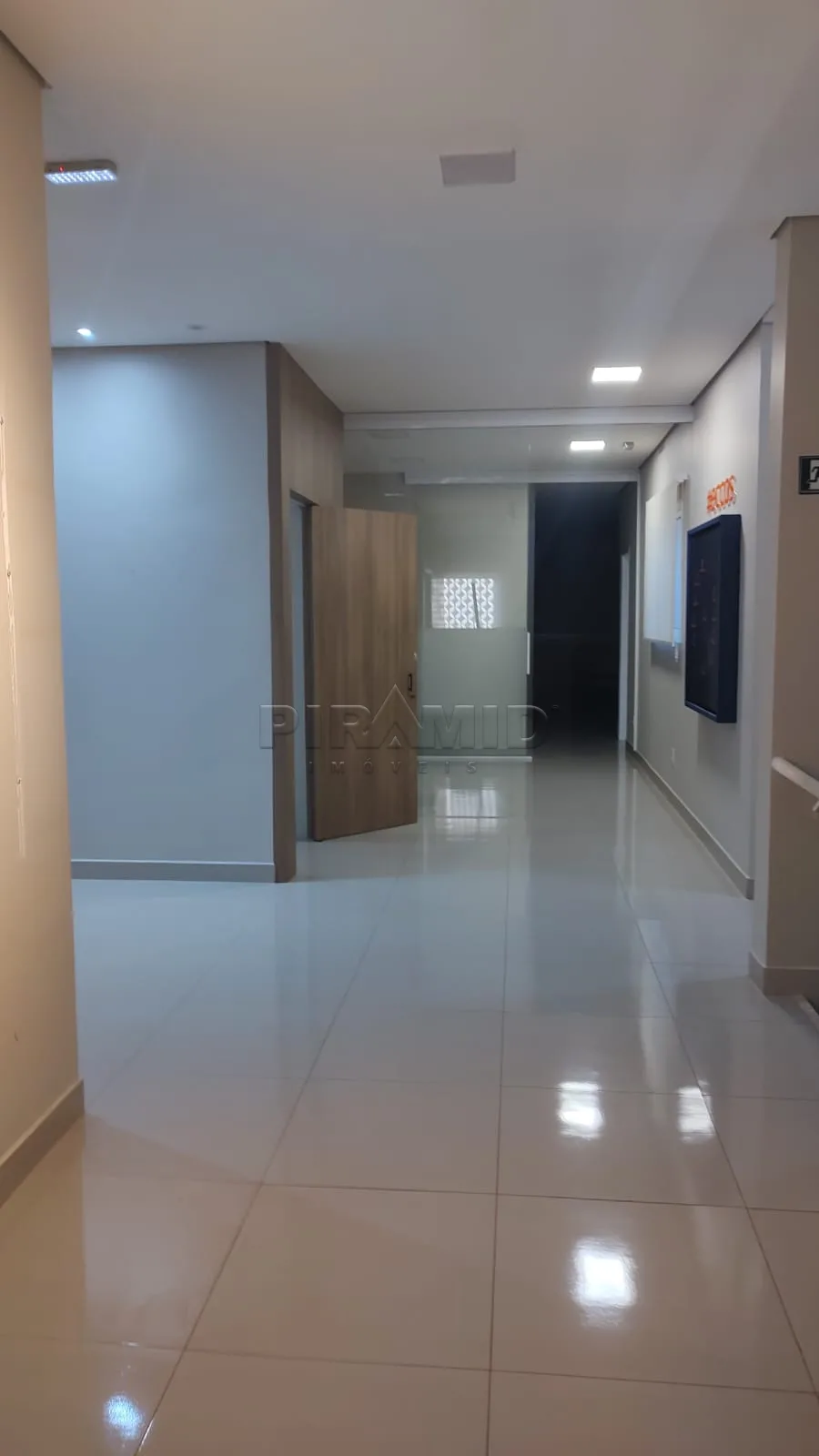 Alugar Comercial / Sal&atilde;o em Ribeir&atilde;o Preto R$ 5.500,00 - Foto 4