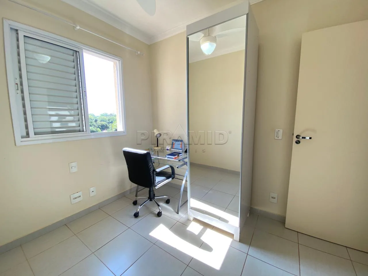 Alugar Apartamento / Padr&atilde;o em Ribeir&atilde;o Preto R$ 2.800,00 - Foto 14