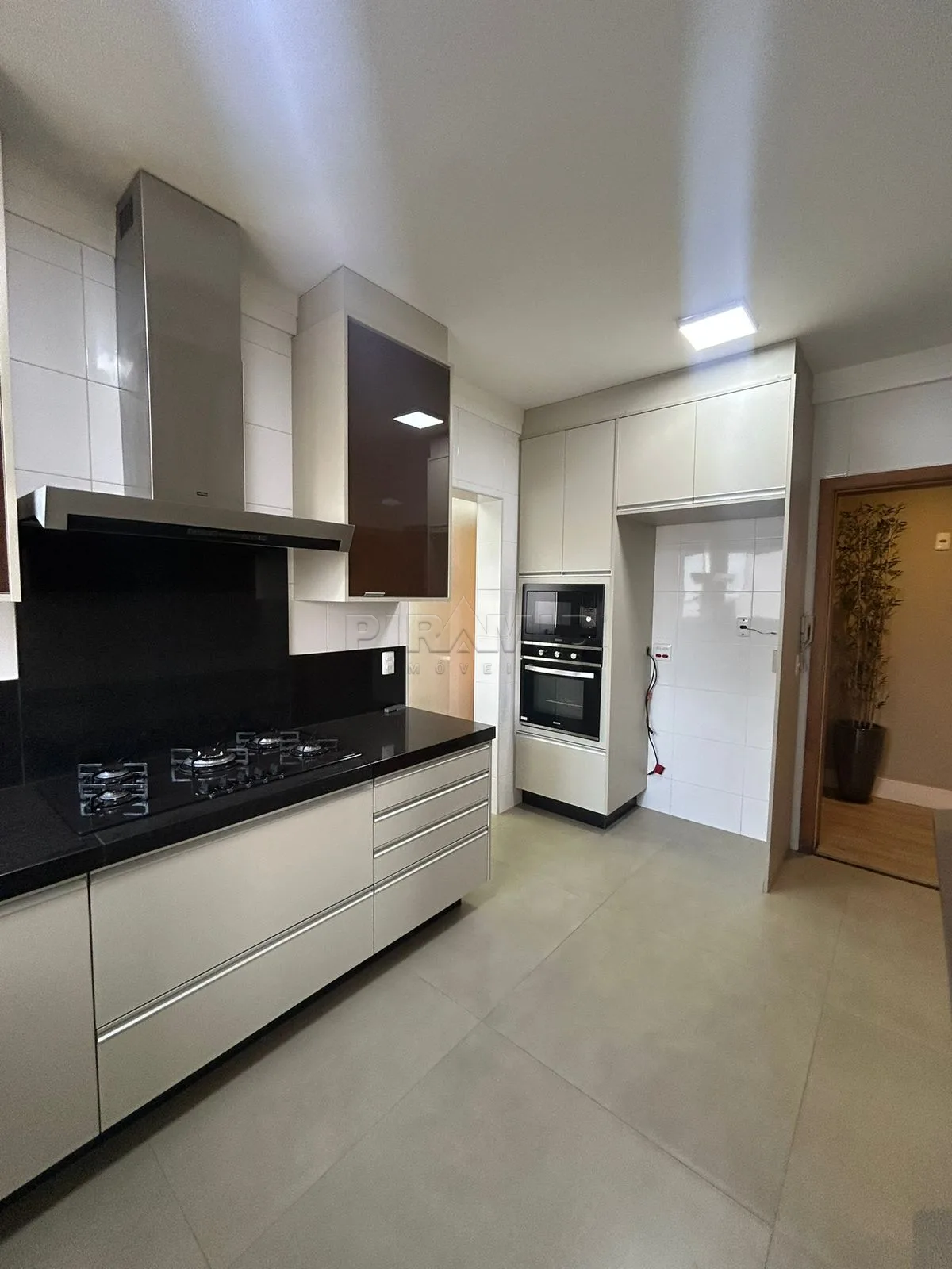 Comprar Apartamento / Padr&atilde;o em Ribeir&atilde;o Preto R$ 1.170.000,00 - Foto 5