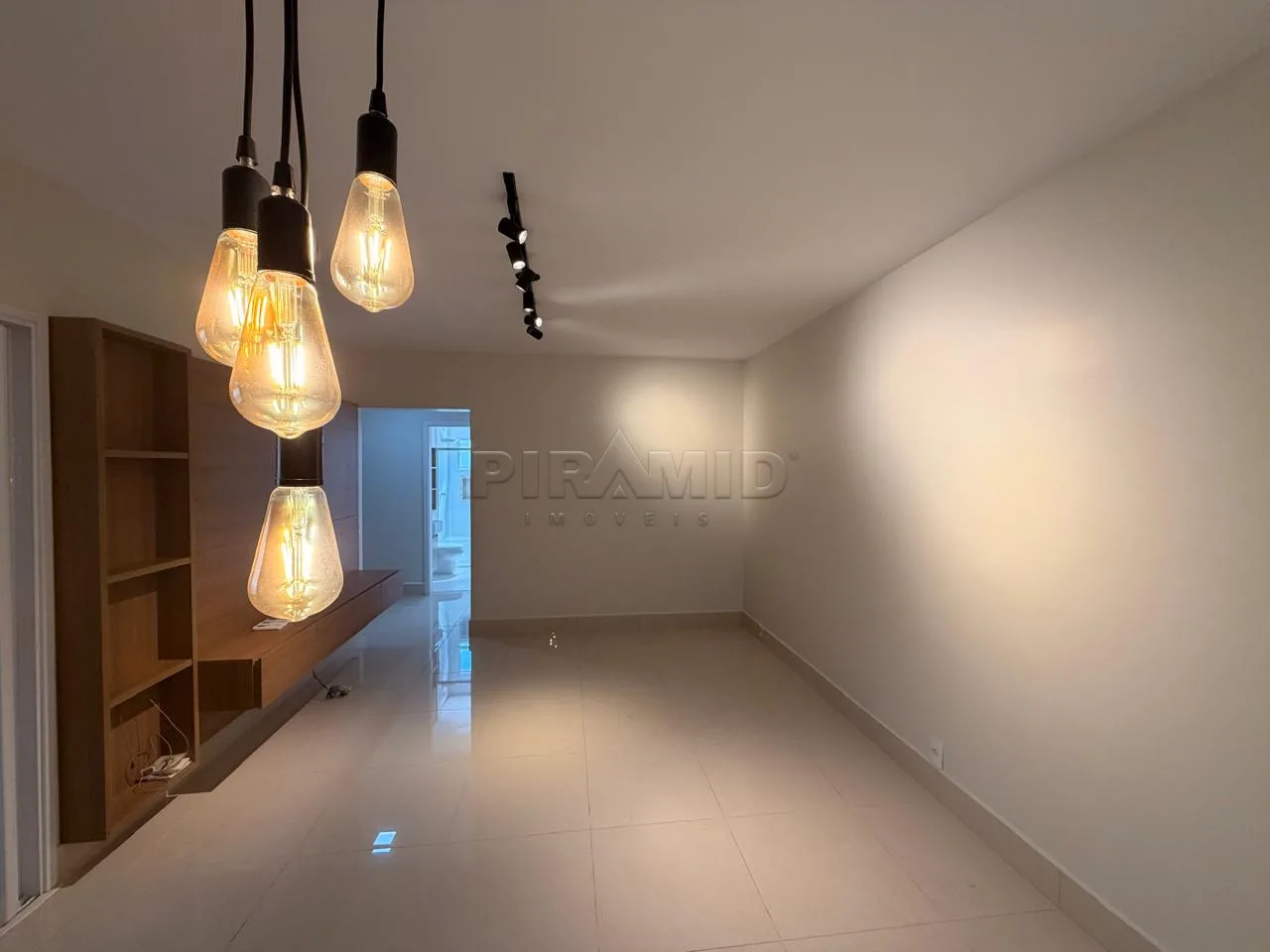 Alugar Apartamento / Padr&atilde;o em Ribeir&atilde;o Preto R$ 4.200,00 - Foto 2