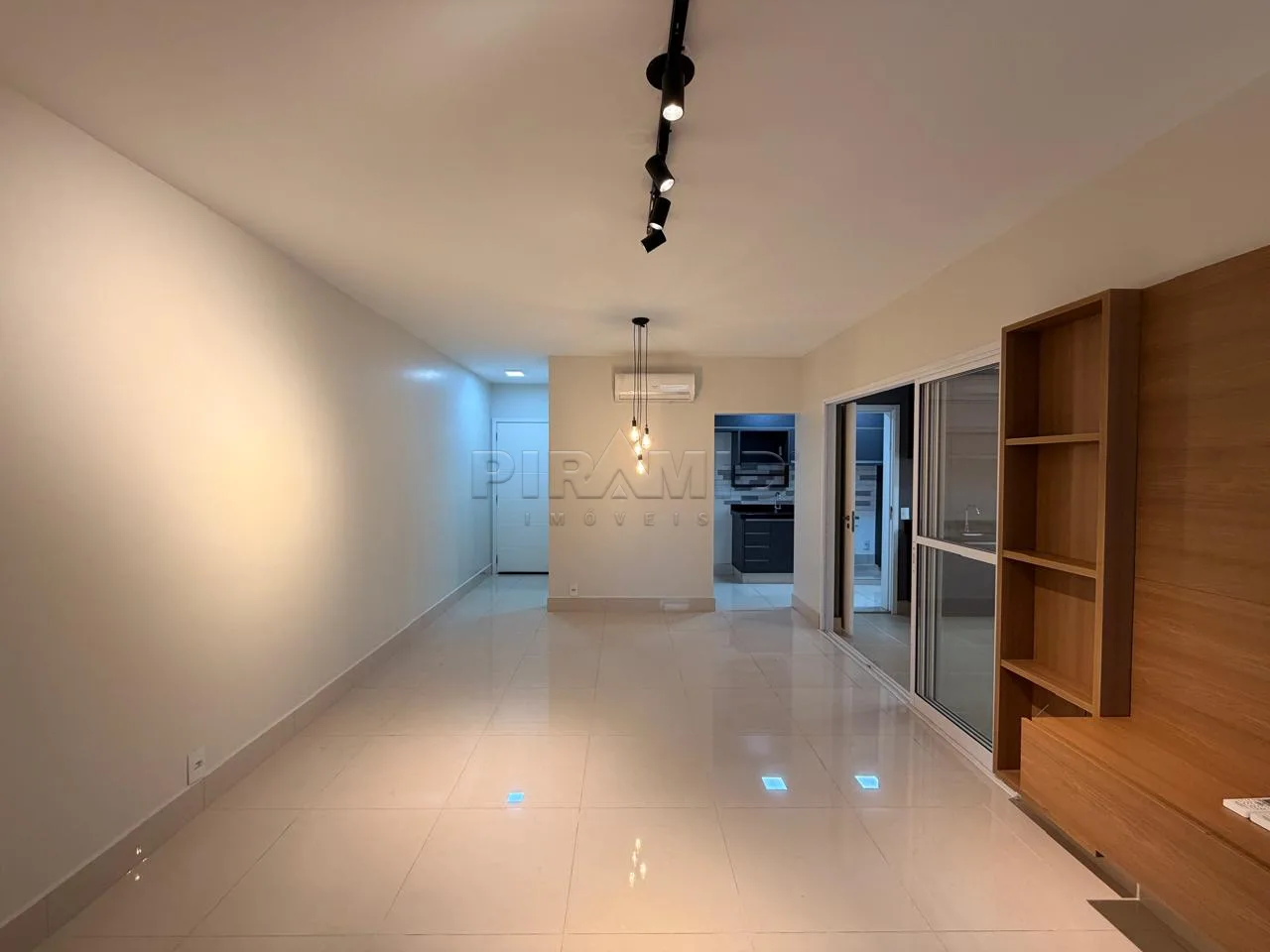 Alugar Apartamento / Padr&atilde;o em Ribeir&atilde;o Preto R$ 4.200,00 - Foto 4