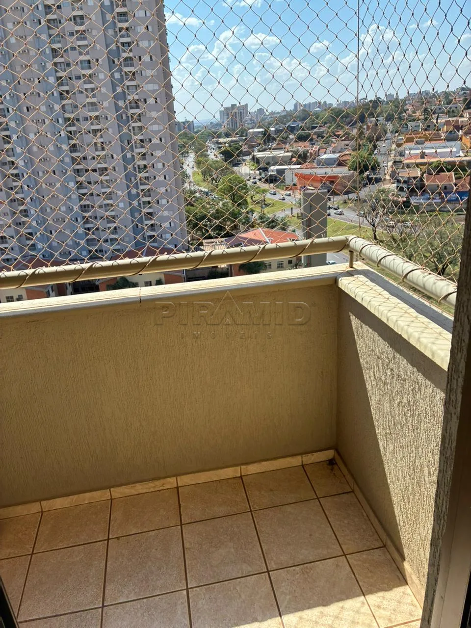Alugar Apartamento / Padr&atilde;o em Ribeir&atilde;o Preto R$ 2.000,00 - Foto 4