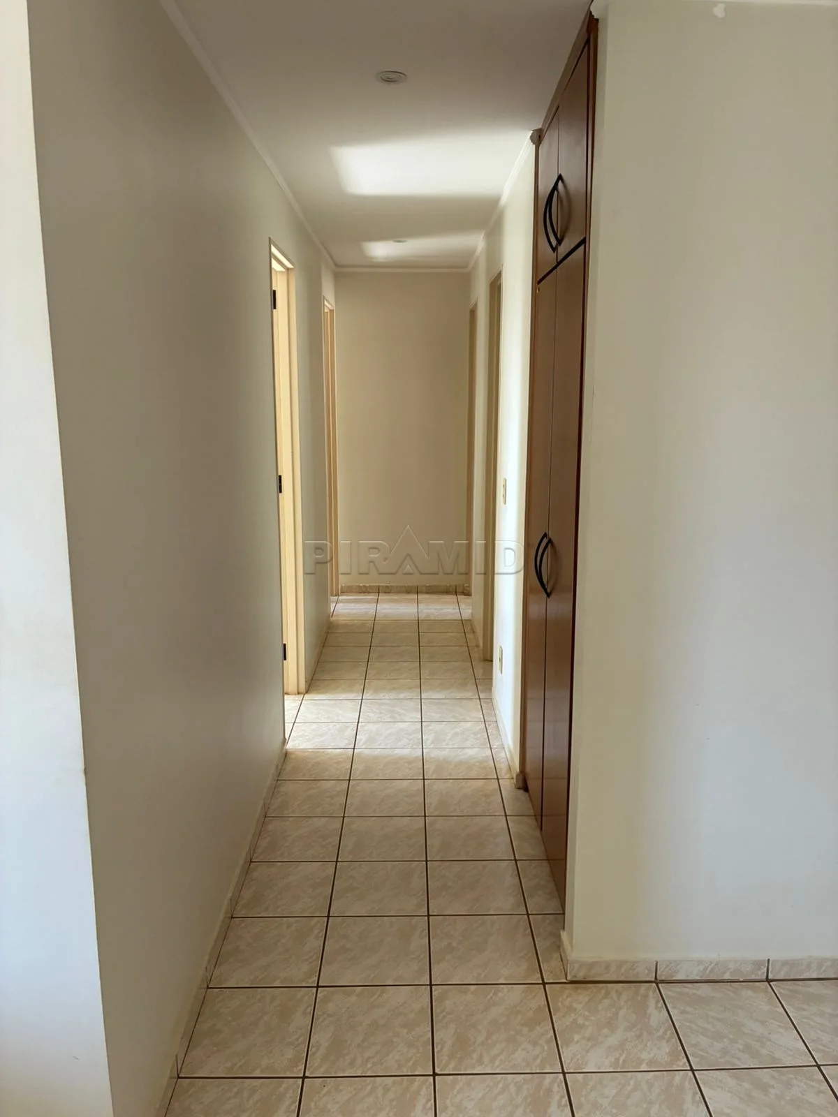 Alugar Apartamento / Padr&atilde;o em Ribeir&atilde;o Preto R$ 2.000,00 - Foto 9