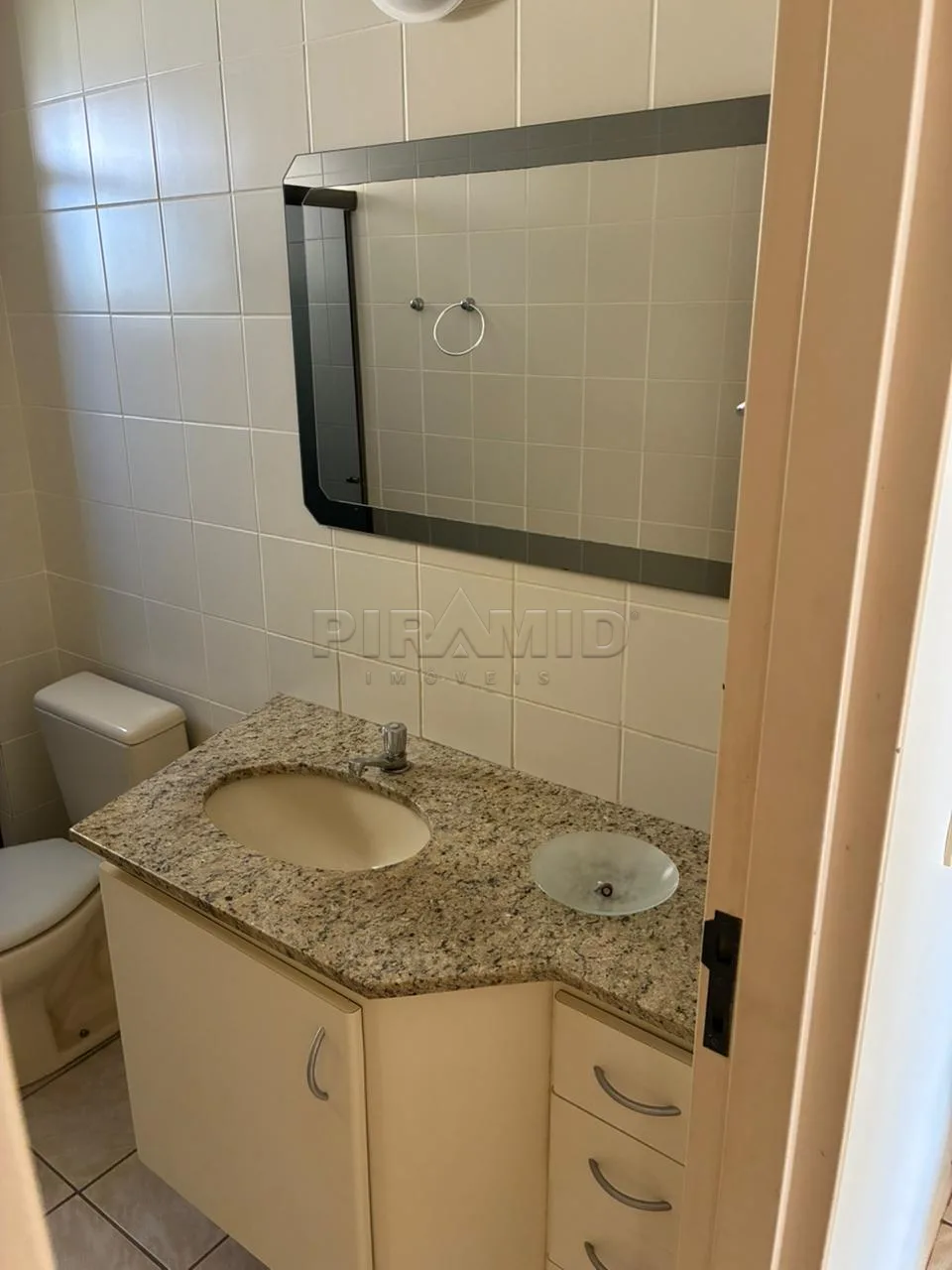Alugar Apartamento / Padr&atilde;o em Ribeir&atilde;o Preto R$ 2.000,00 - Foto 18