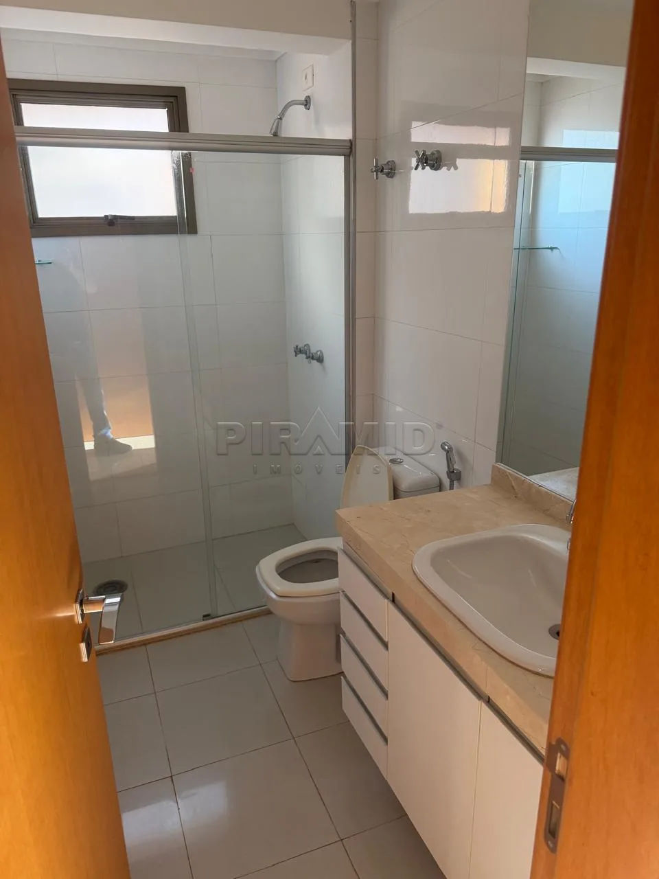 Alugar Apartamento / Padr&atilde;o em Ribeir&atilde;o Preto R$ 4.800,00 - Foto 9