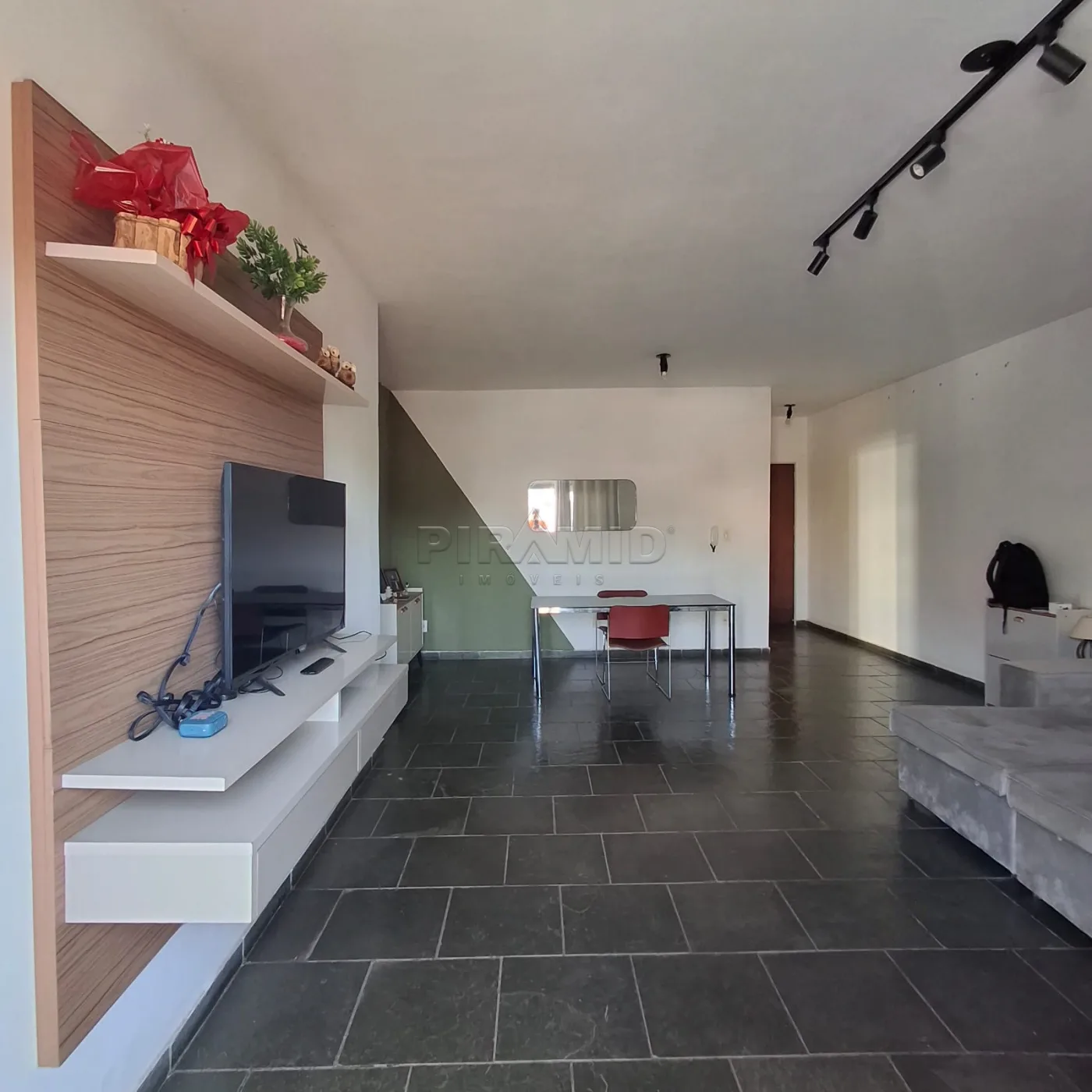 Comprar Apartamento / Padr&atilde;o em Ribeir&atilde;o Preto R$ 300.000,00 - Foto 7