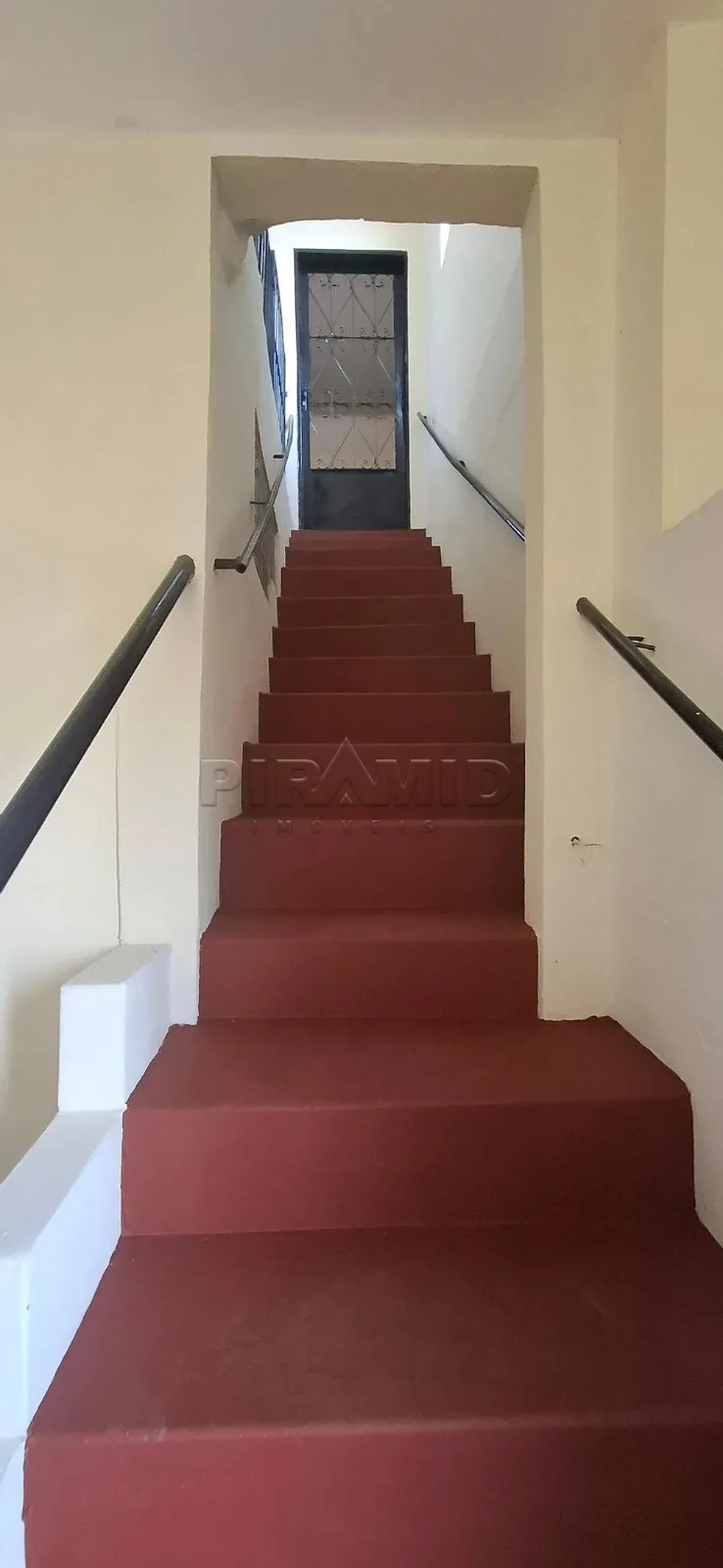 Alugar Casa / Padr&atilde;o em Ribeir&atilde;o Preto R$ 1.550,00 - Foto 1