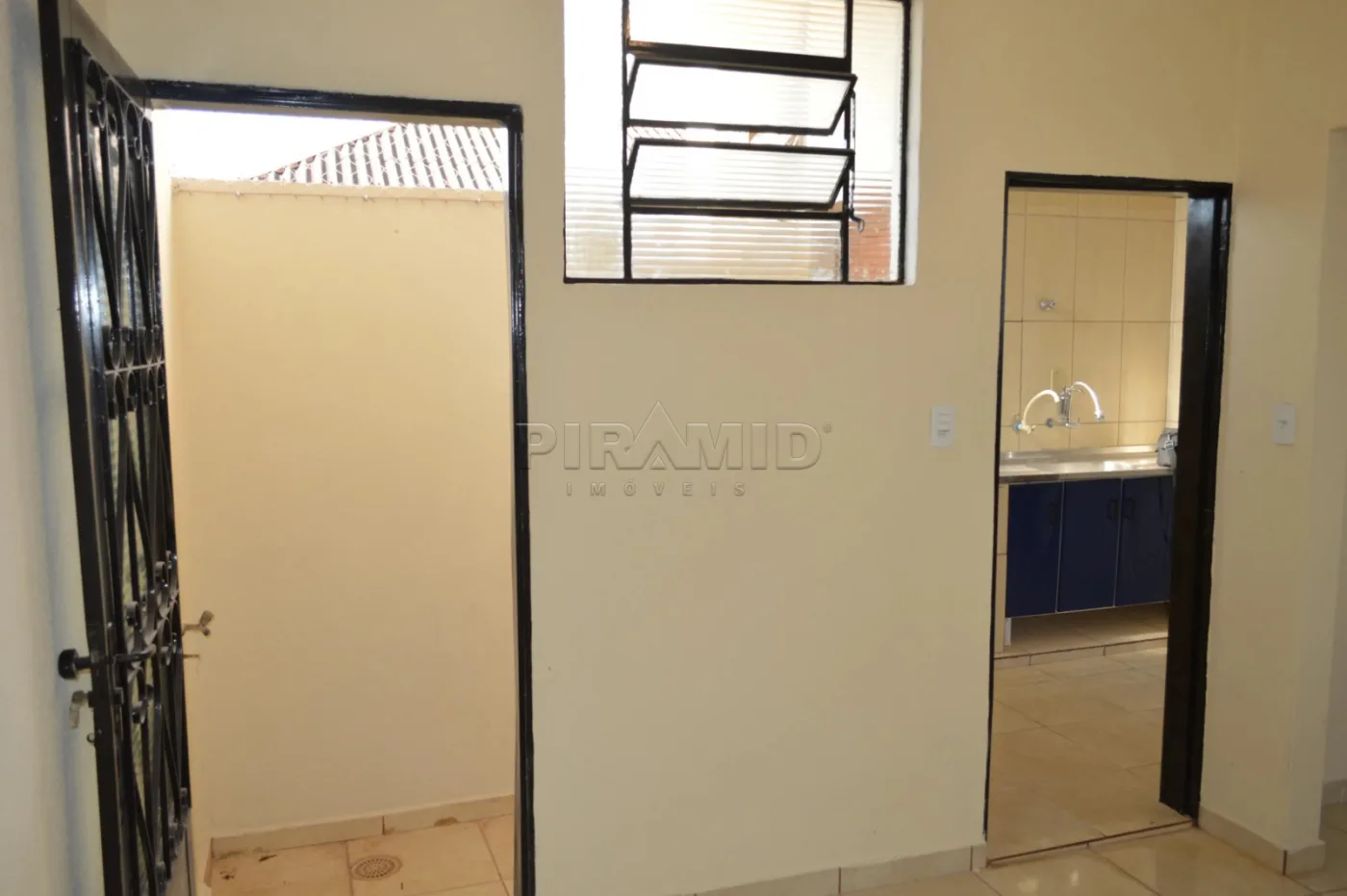 Alugar Casa / Padr&atilde;o em Ribeir&atilde;o Preto R$ 1.550,00 - Foto 6
