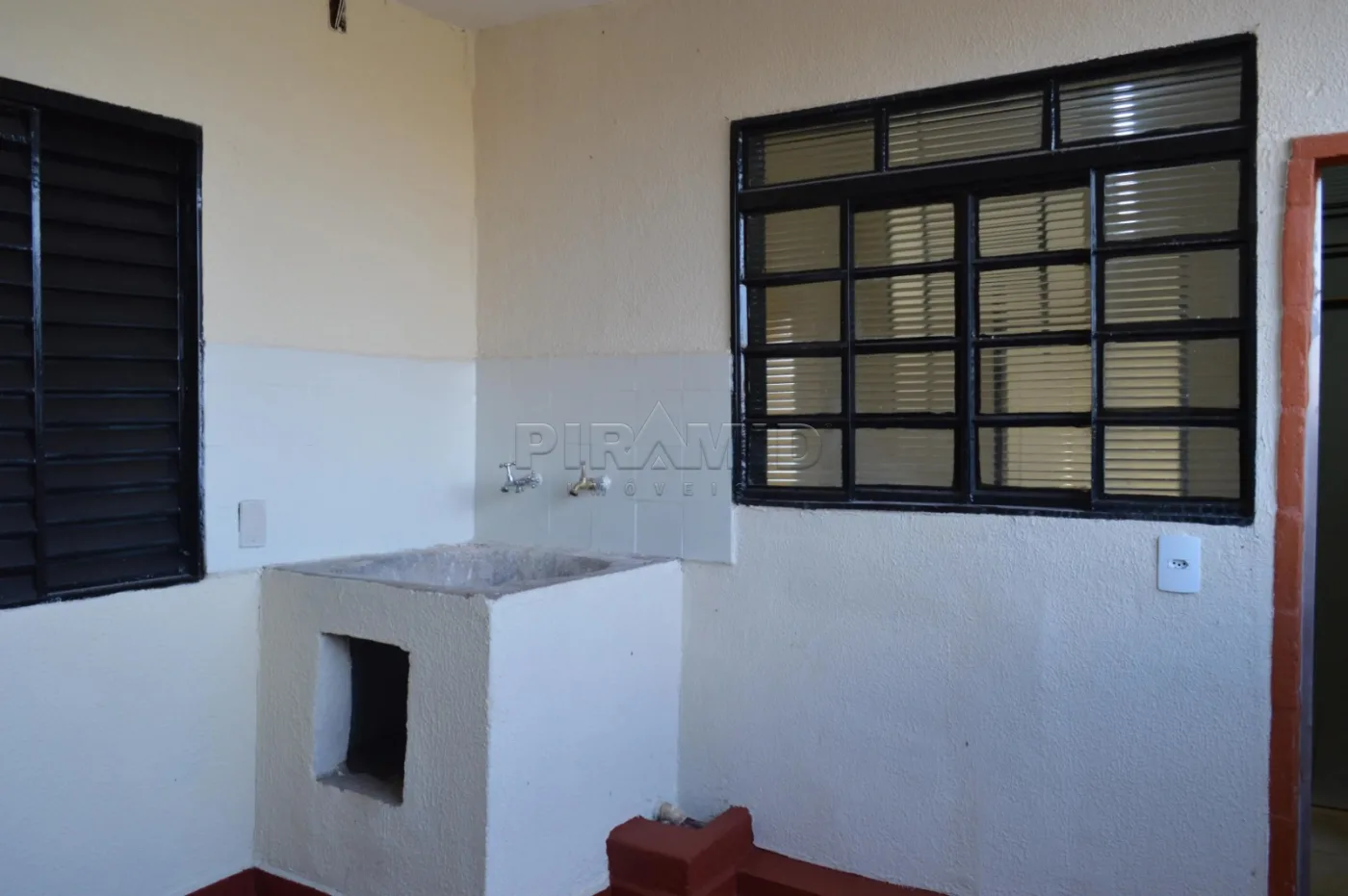 Alugar Casa / Padr&atilde;o em Ribeir&atilde;o Preto R$ 1.550,00 - Foto 12