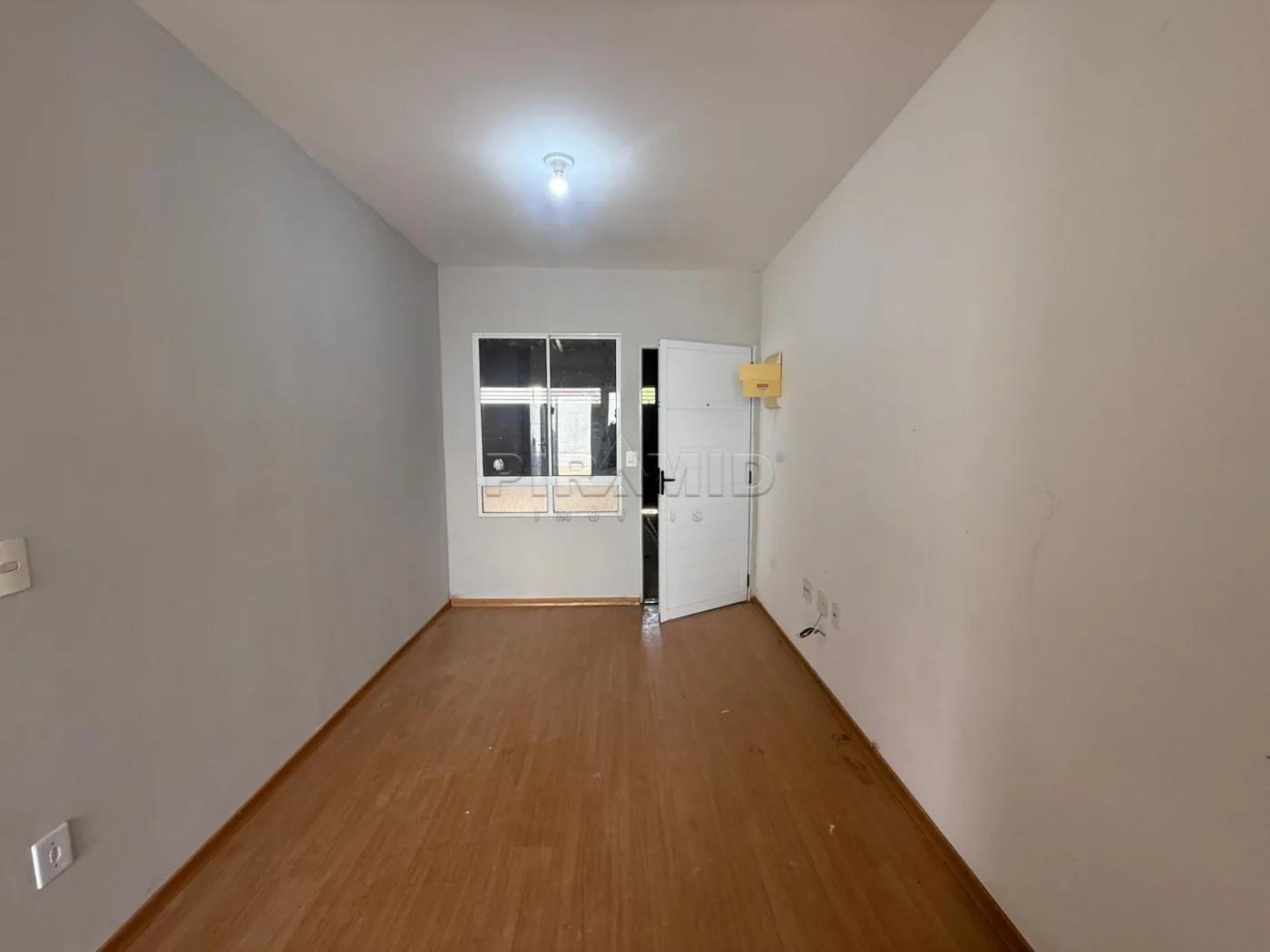 Alugar Casa / Padr&atilde;o em Ribeir&atilde;o Preto R$ 2.100,00 - Foto 2