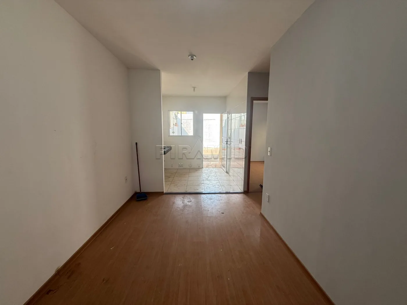 Alugar Casa / Padr&atilde;o em Ribeir&atilde;o Preto R$ 2.100,00 - Foto 3