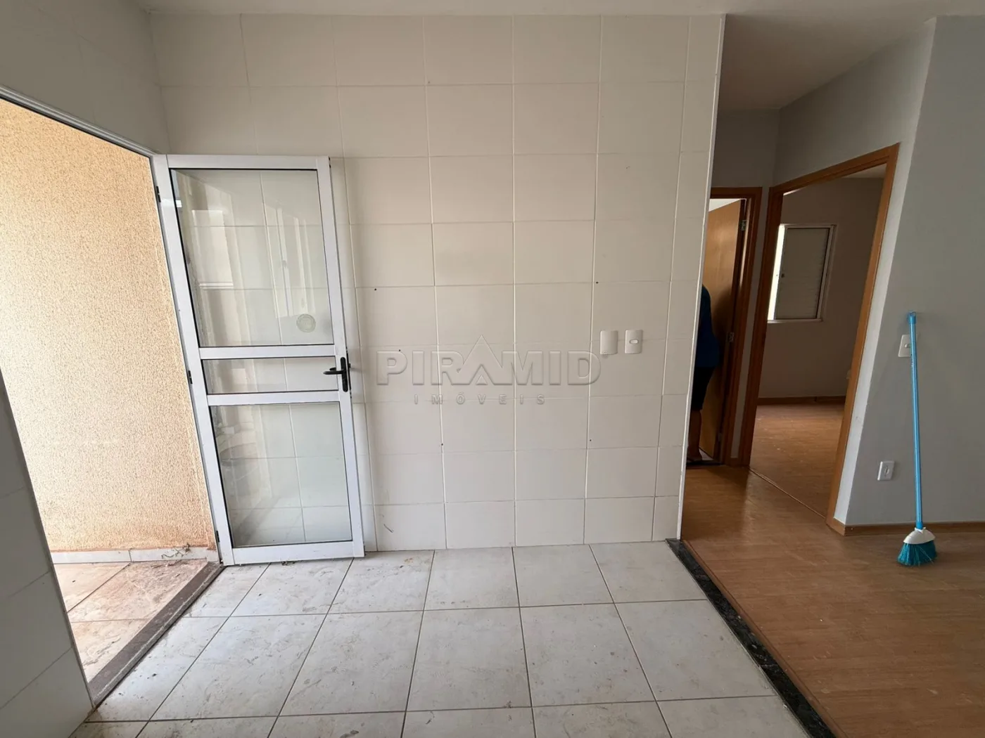 Alugar Casa / Padr&atilde;o em Ribeir&atilde;o Preto R$ 2.100,00 - Foto 5