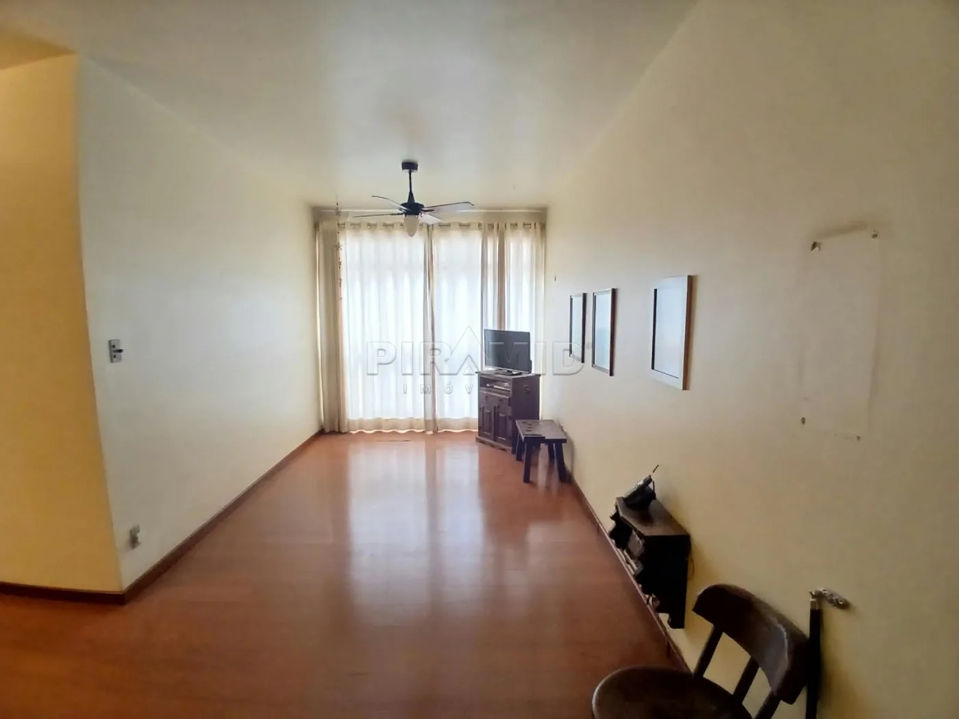Comprar Apartamento / Padr&atilde;o em Ribeir&atilde;o Preto R$ 300.000,00 - Foto 1