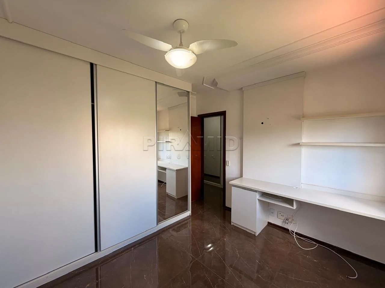 Alugar Apartamento / Padr&atilde;o em Ribeir&atilde;o Preto R$ 4.900,00 - Foto 17