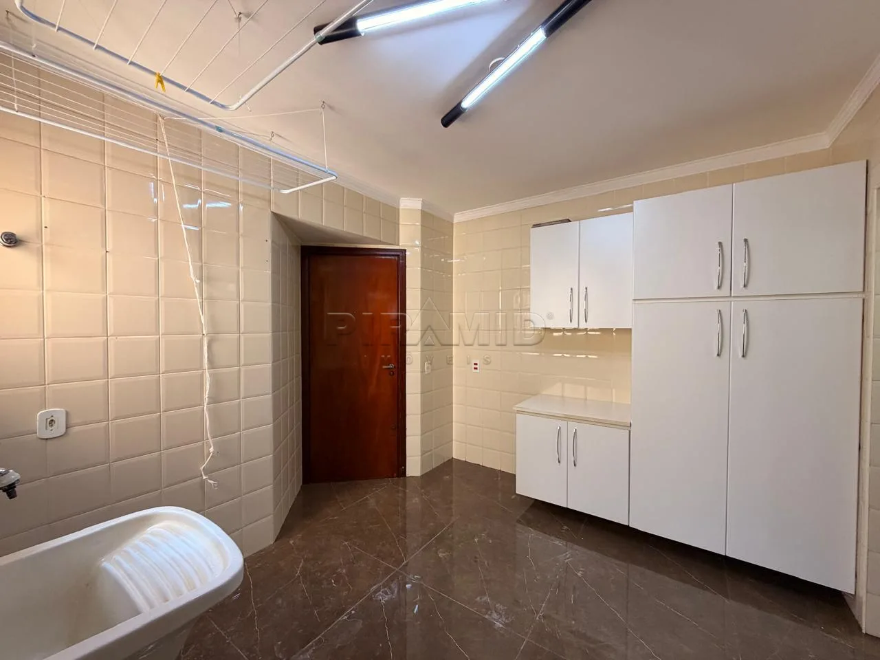 Alugar Apartamento / Padr&atilde;o em Ribeir&atilde;o Preto R$ 4.900,00 - Foto 33