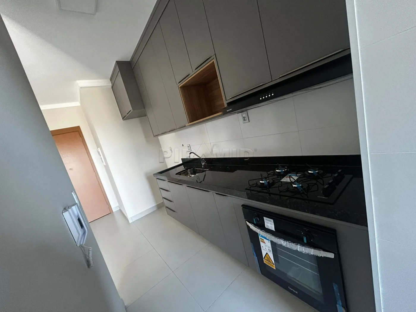 Alugar Apartamento / Padr&atilde;o em Ribeir&atilde;o Preto R$ 3.500,00 - Foto 3