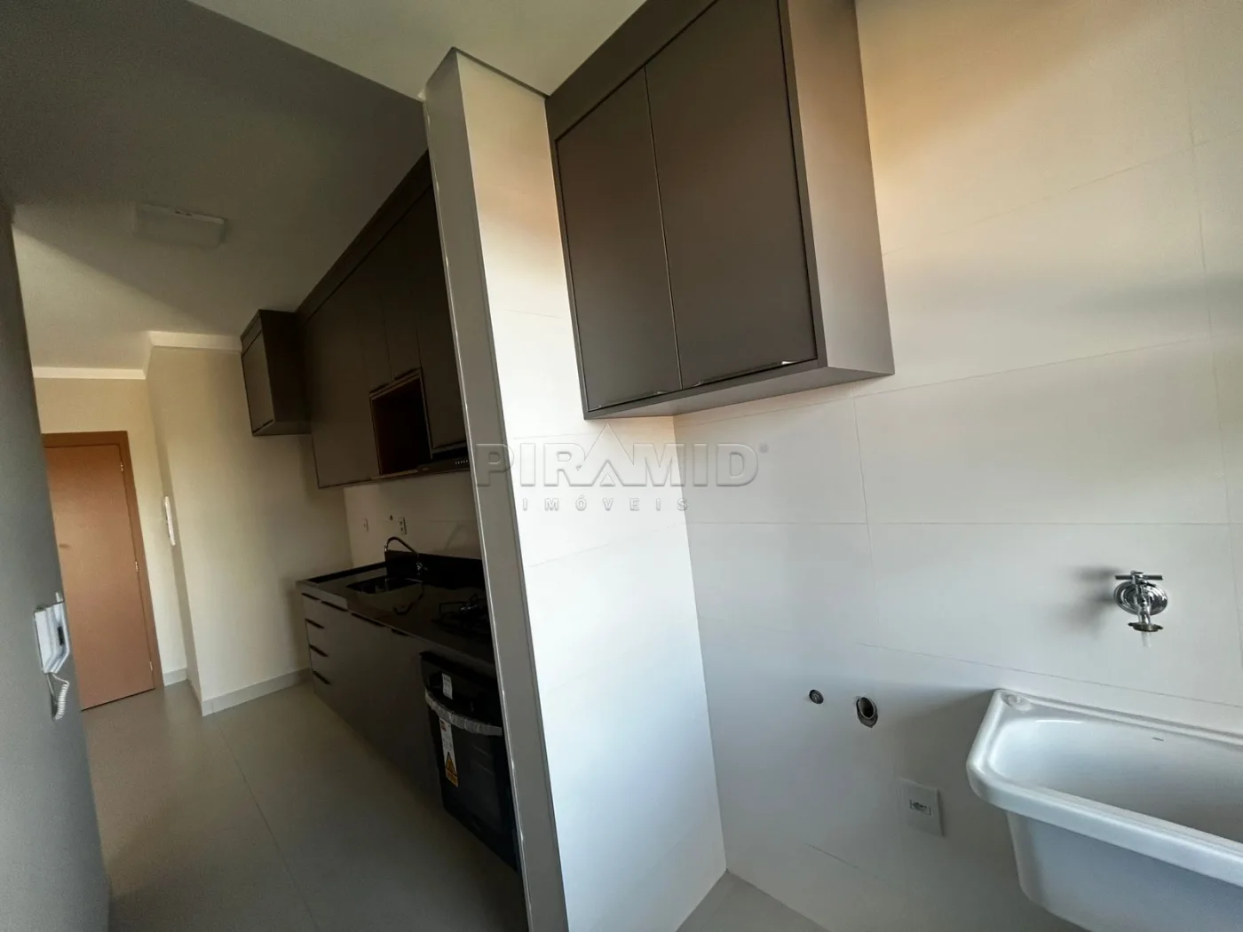 Alugar Apartamento / Padr&atilde;o em Ribeir&atilde;o Preto R$ 3.500,00 - Foto 5