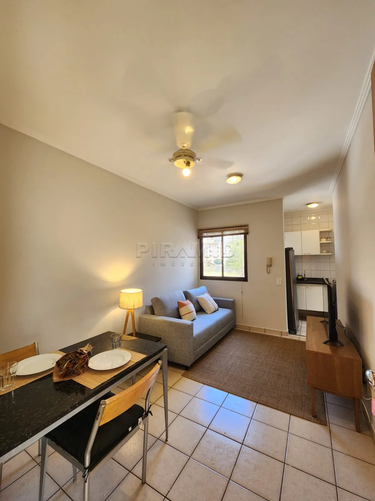 Alugar Apartamento / Padr&atilde;o em Ribeir&atilde;o Preto R$ 2.500,00 - Foto 2