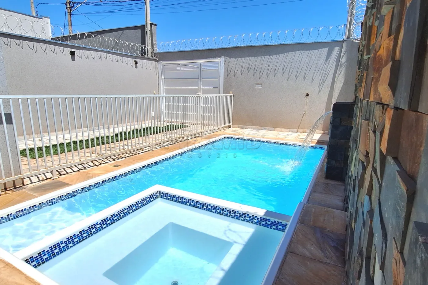 Comprar Casa / Padr&atilde;o em Ribeir&atilde;o Preto R$ 500.000,00 - Foto 4
