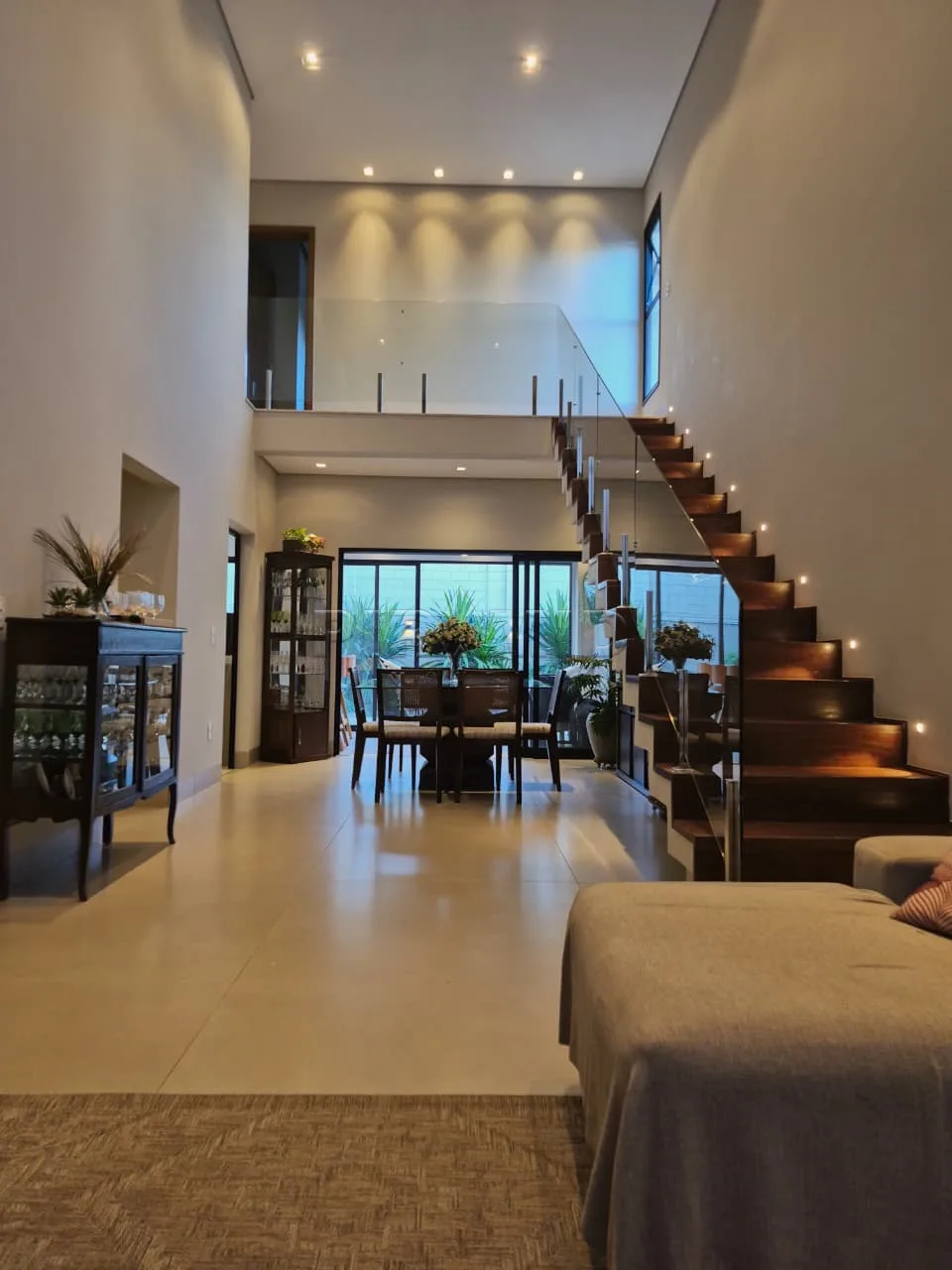 Alugar Casa / Condom&iacute;nio em Ribeir&atilde;o Preto R$ 8.500,00 - Foto 1