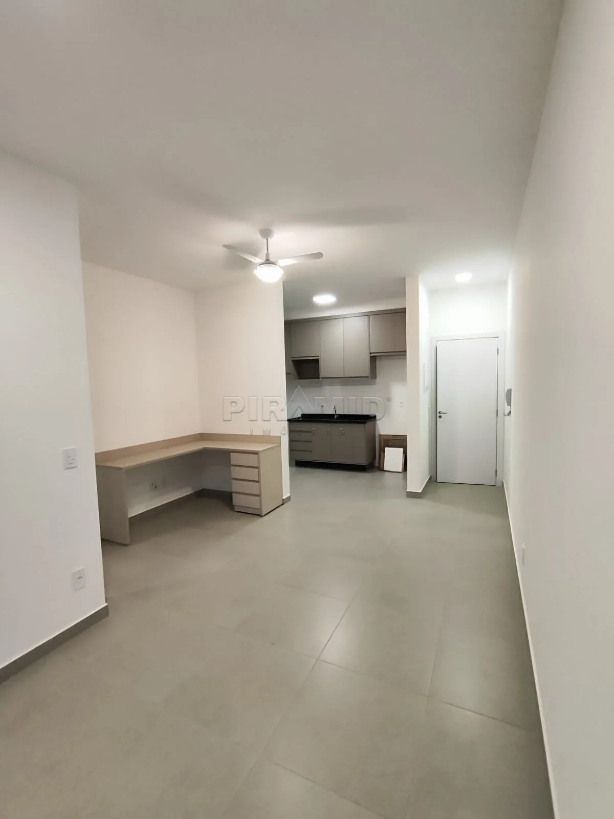 Alugar Apartamento / Padr&atilde;o em Ribeir&atilde;o Preto R$ 2.700,00 - Foto 5