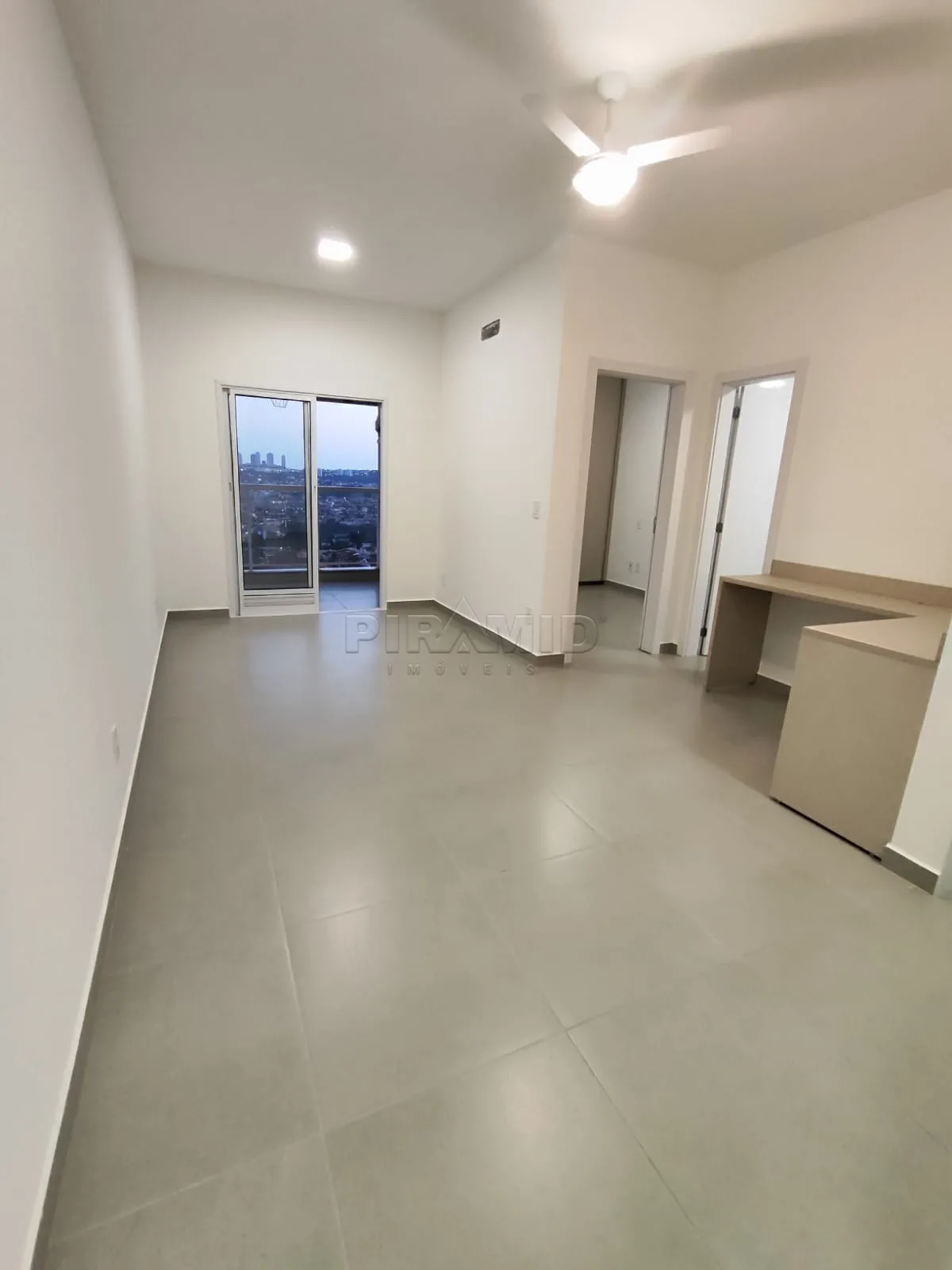 Alugar Apartamento / Padr&atilde;o em Ribeir&atilde;o Preto R$ 2.700,00 - Foto 1