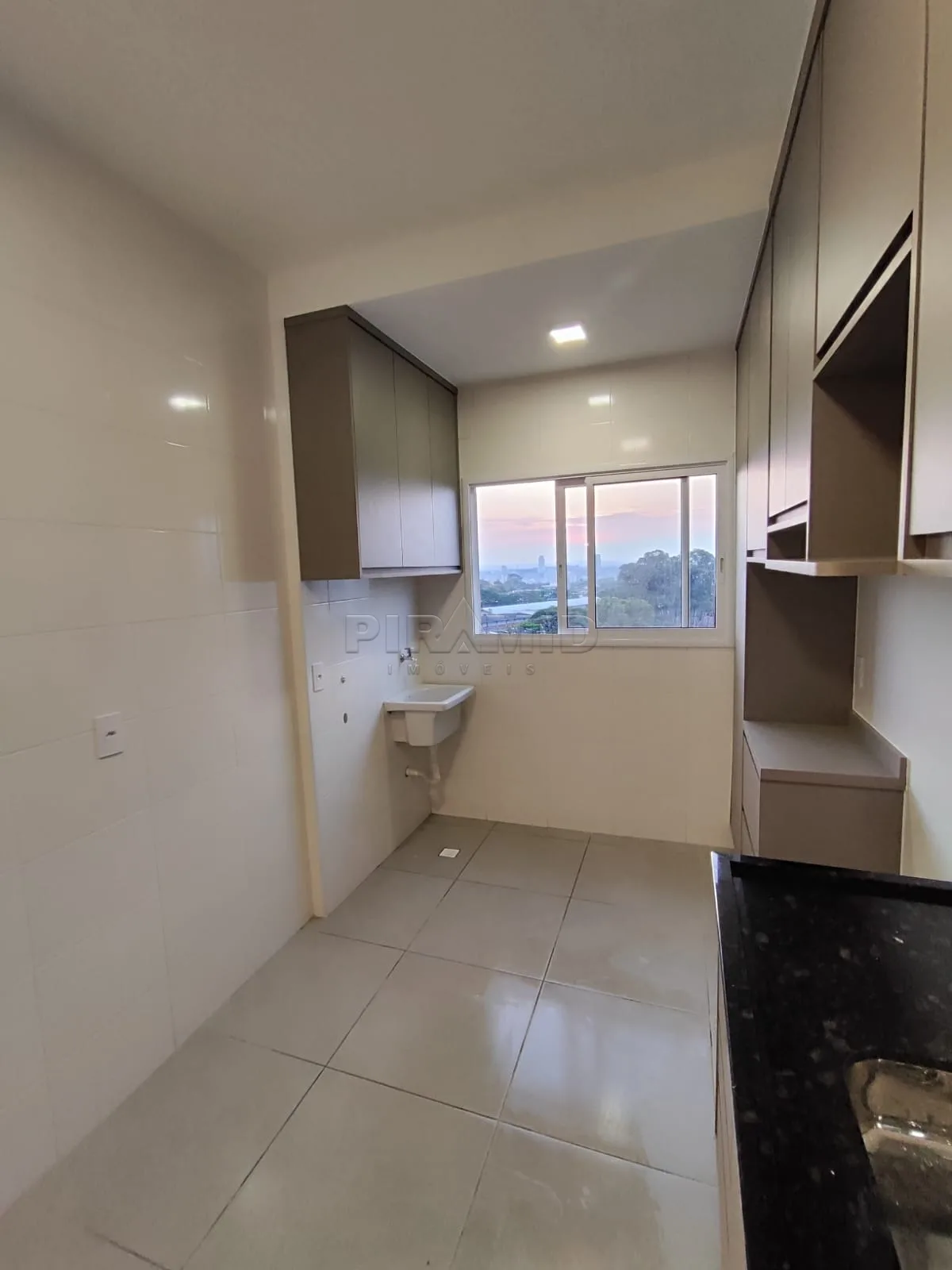 Alugar Apartamento / Padr&atilde;o em Ribeir&atilde;o Preto R$ 2.700,00 - Foto 10