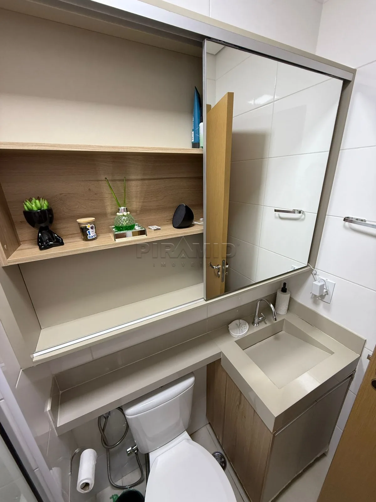 Alugar Apartamento / Padr&atilde;o em Ribeir&atilde;o Preto R$ 3.000,00 - Foto 15