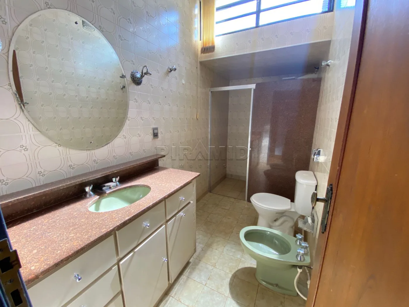 Alugar Casa / Padr&atilde;o em Ribeir&atilde;o Preto R$ 3.800,00 - Foto 8