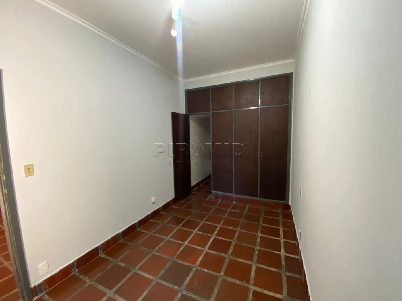 Alugar Casa / Padr&atilde;o em Ribeir&atilde;o Preto R$ 3.800,00 - Foto 48