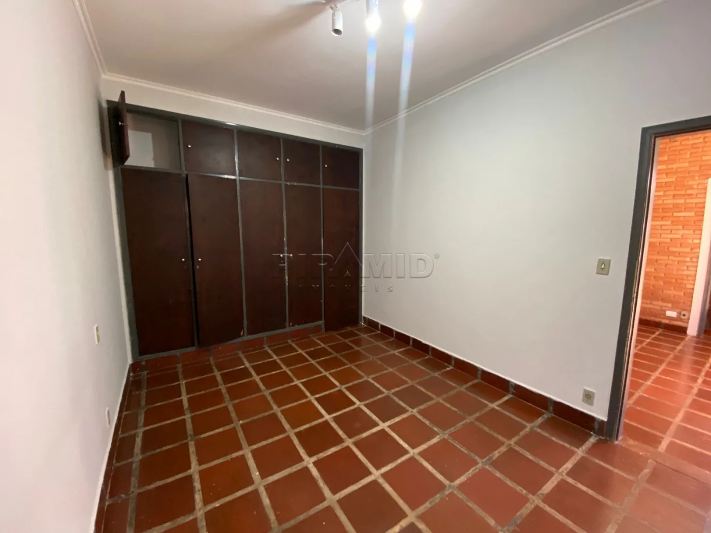 Alugar Casa / Padr&atilde;o em Ribeir&atilde;o Preto R$ 3.800,00 - Foto 45