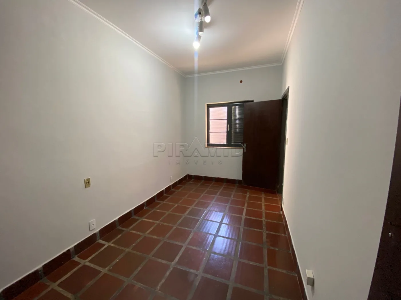 Alugar Casa / Padr&atilde;o em Ribeir&atilde;o Preto R$ 3.800,00 - Foto 49